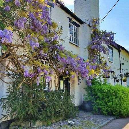 Finest Retreats - The Old Church House Inn Broadhempston Экстерьер фото