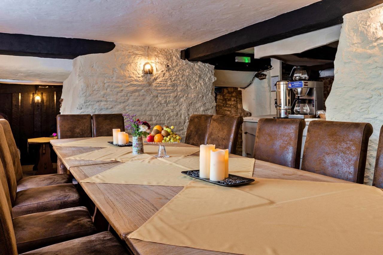 Finest Retreats - The Old Church House Inn Broadhempston Экстерьер фото