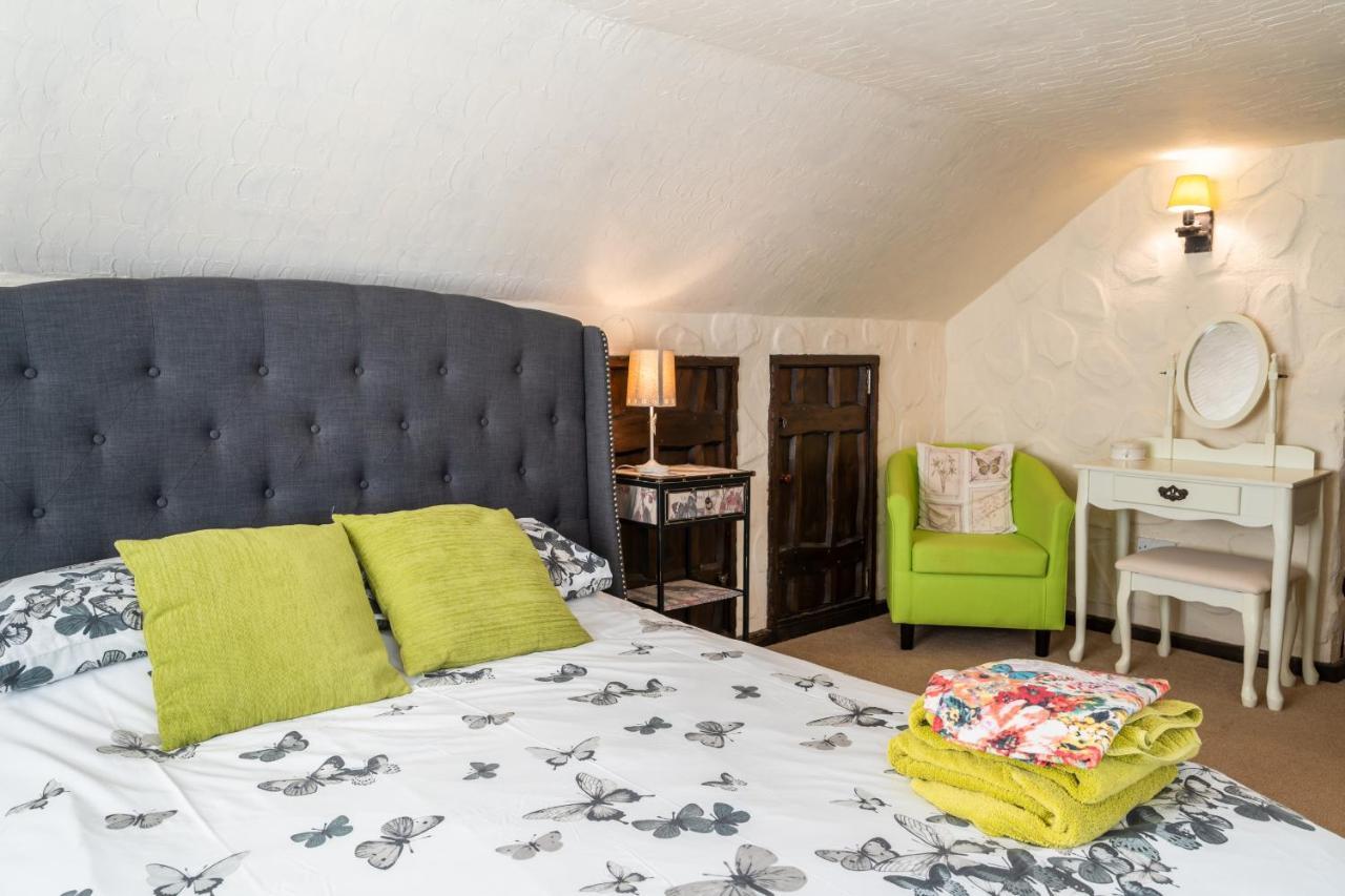Finest Retreats - The Old Church House Inn Broadhempston Экстерьер фото