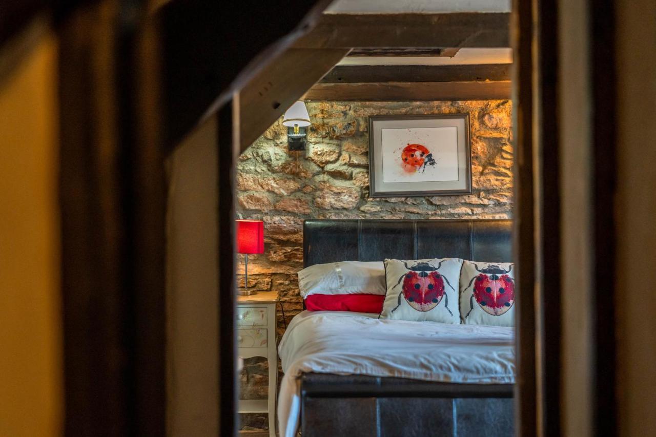 Finest Retreats - The Old Church House Inn Broadhempston Экстерьер фото