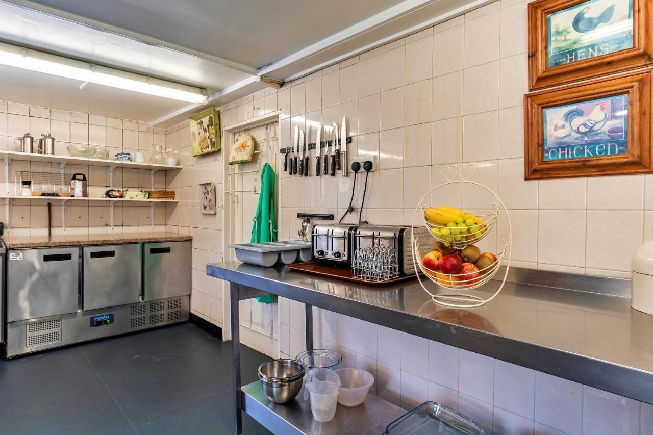 Finest Retreats - The Old Church House Inn Broadhempston Экстерьер фото