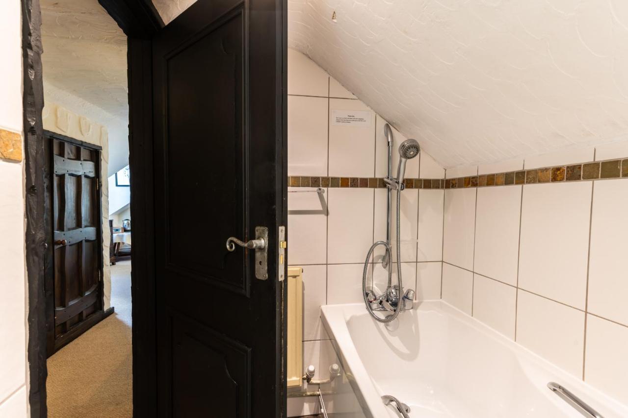 Finest Retreats - The Old Church House Inn Broadhempston Экстерьер фото